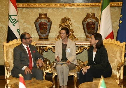 الجبوري وبولدريني يبحثان التعاون البرلماني بين العراق وايطاليا