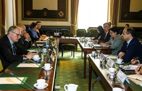 الجبوري من بروكسل يدعو مزيدا من الدعم والمبادرات للشعب العراقي