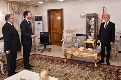 الجعفري يتسلم اوراق اعتماد سفير نيوزيلندا لدى العراق
