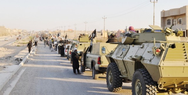 مجلس نينوى:نقل معدات ثقيلة من الموصل الى الرقة السورية من قبل داعش