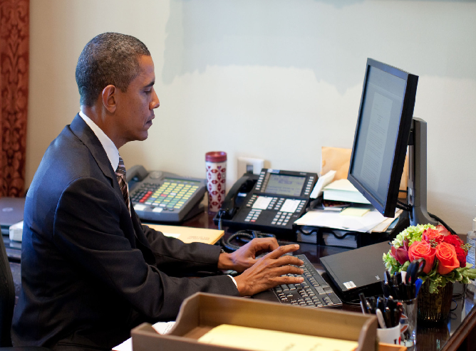 واشنطن بوست:أوباما يدرس خطة لارسال قوات برية إلى العراق وسوريا