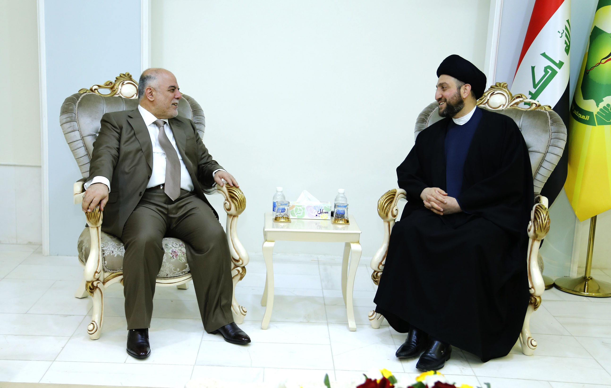 العبادي والحكيم يبحثان الاوضاع السياسية والامنية في البلاد