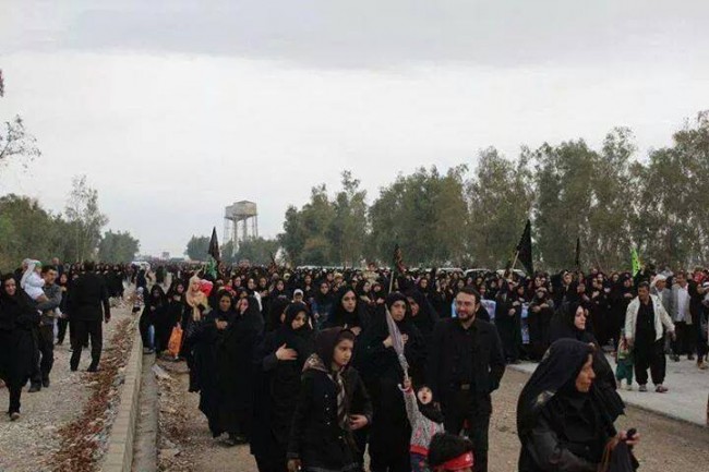 نصف مليون زائر ايراني يقتحمون منفذ زرباطية ويدخلون العراق بدون سمة دخول!!