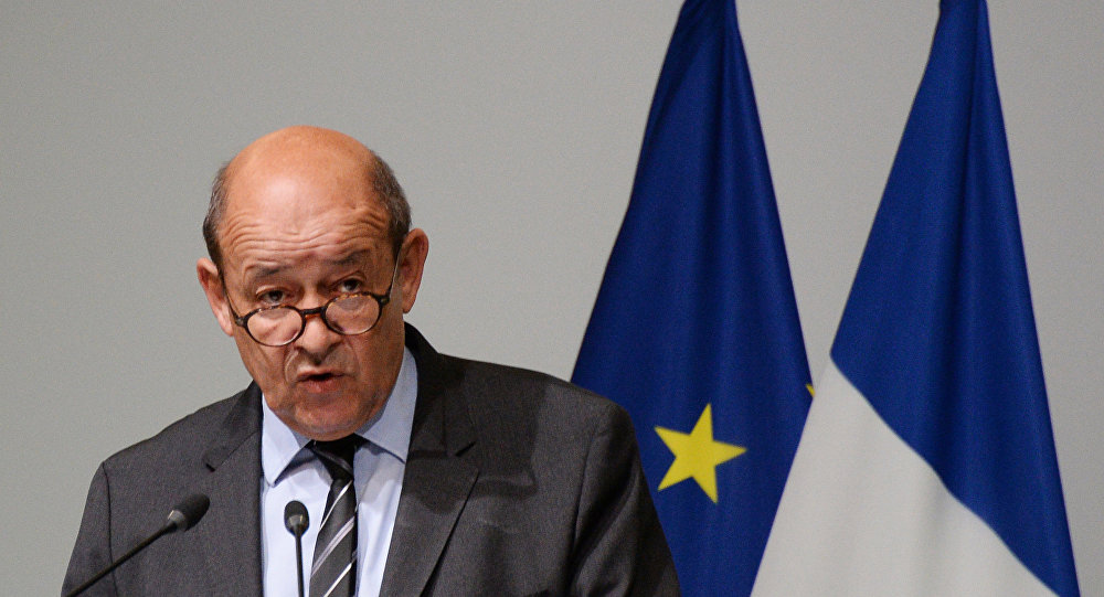 وزير الدفاع الفرنسي:مقاتلي داعش يتراجعون في العراق