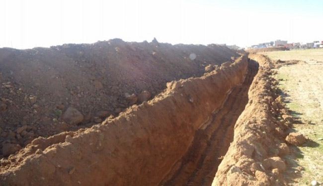مكتب برزاني:حفر الخندق لحماية قوات البيشمركة