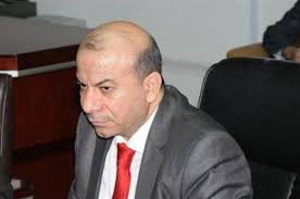 مصدر:طرد مستشار رئيس الجمهورية من ساحة الاعتصامات