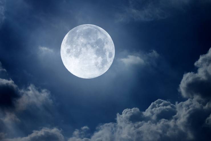 اكتشاف “قمر” ثانٍ يدور حول الأرض دون أن نراه!
