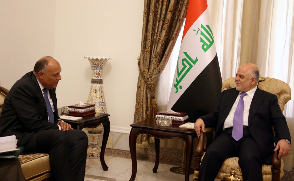 العبادي وشكري يؤكدان على تفعيل العلاقات بين العراق ومصر