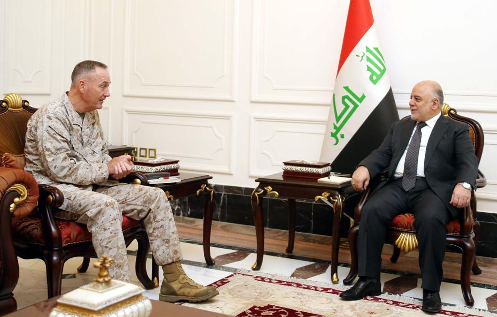 العبادي ودتنفورد يبحثان رفع القدرة التدريبية والتسليحية للجيش العراقي