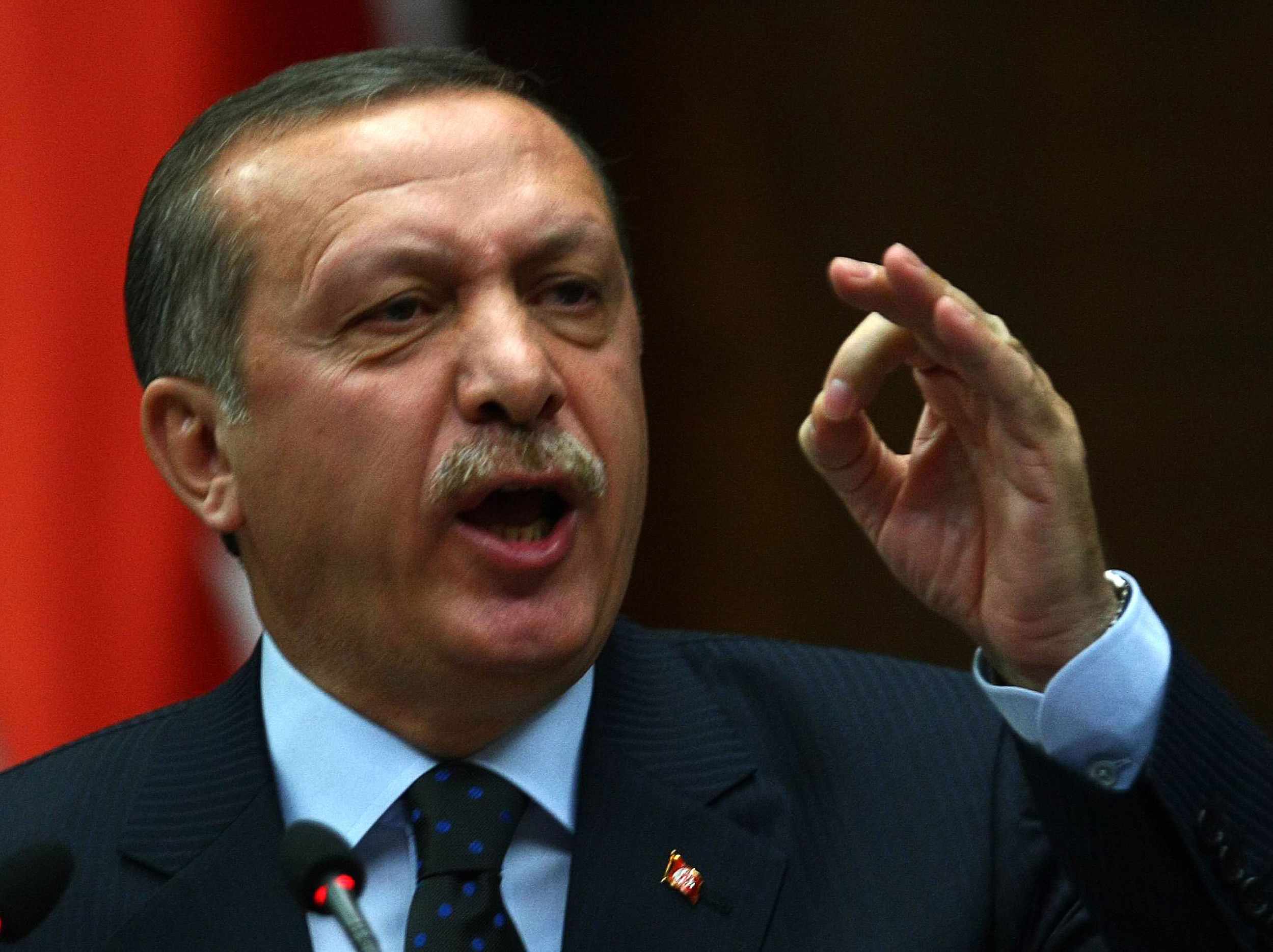 أردوغان يعلن فشل الانقلاب العسكري في تركيا