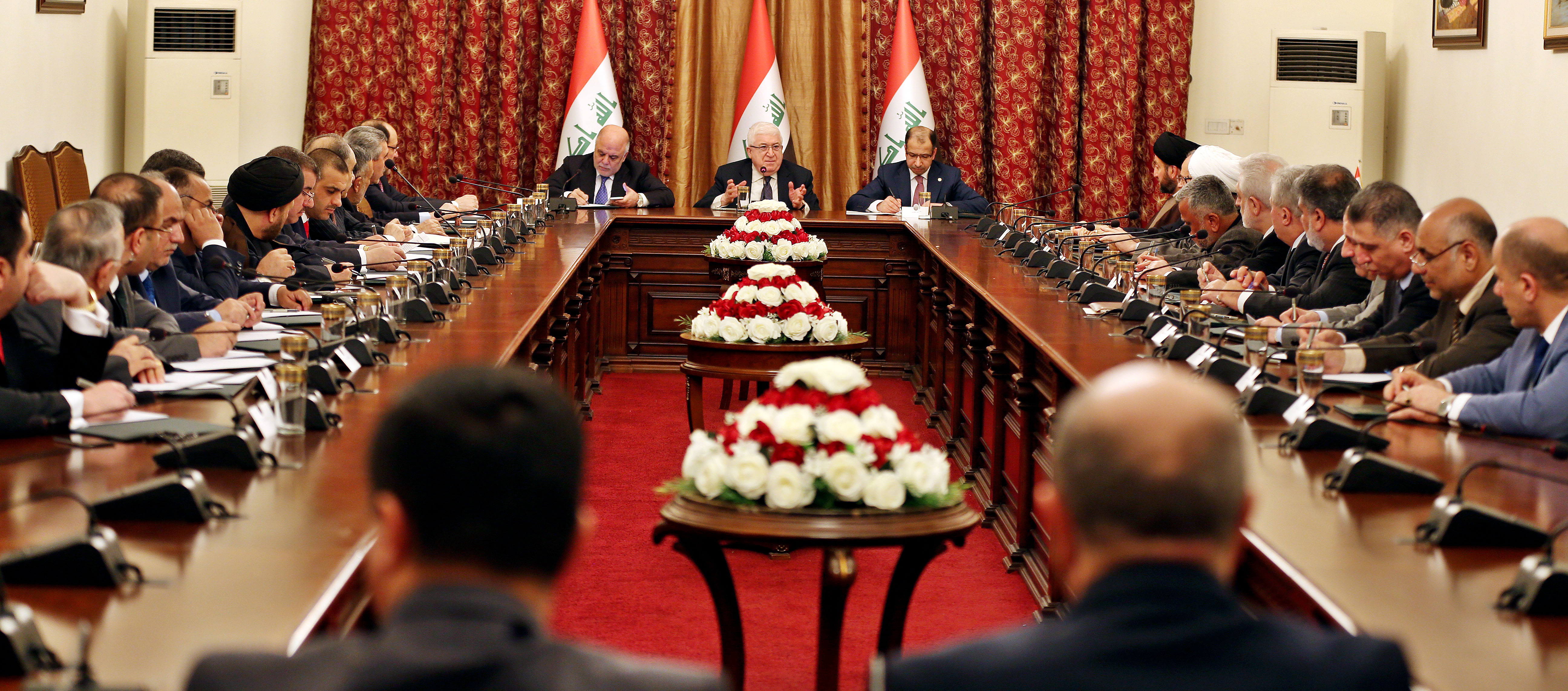في عراق اليوم ، سياسة الرواتب تكريم للاقلية وعقوبة للاكثرية