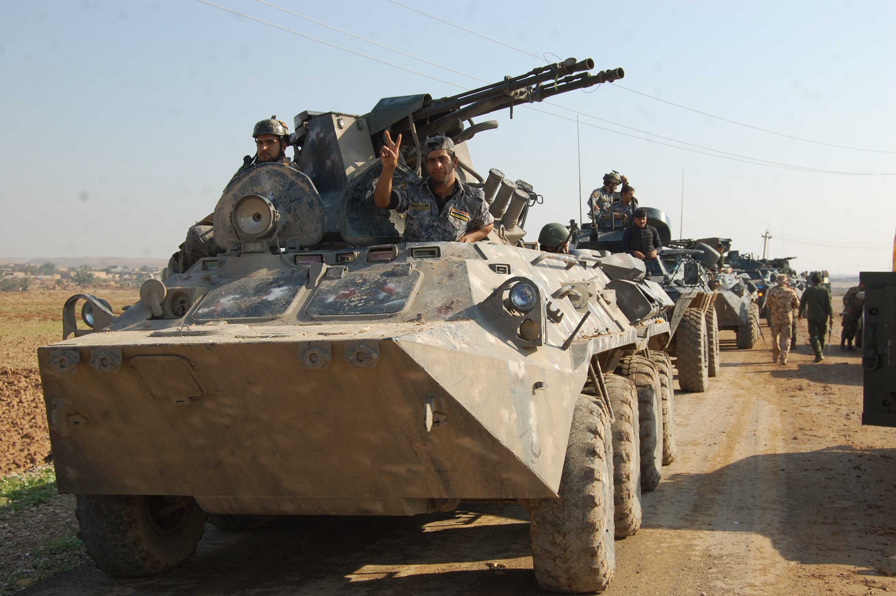 القوات العراقية تقتحم ناحية حمام العليل