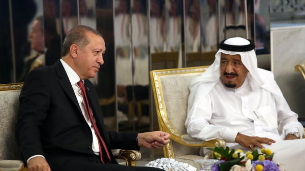 سلمان وأردوغان يبحثان الأزمة مع قطر