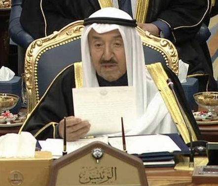 أمير الكويت يؤكد على أهمية المشاركة في إعادة اعمار العراق