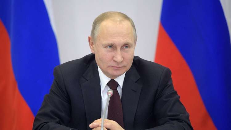 بوتين يؤكد على التزامه بالدستور الروسي