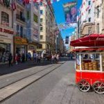 تركيا بلا نفط .والمدينة نظيفة وتتقدم . لان السياسين فيها شرفاء