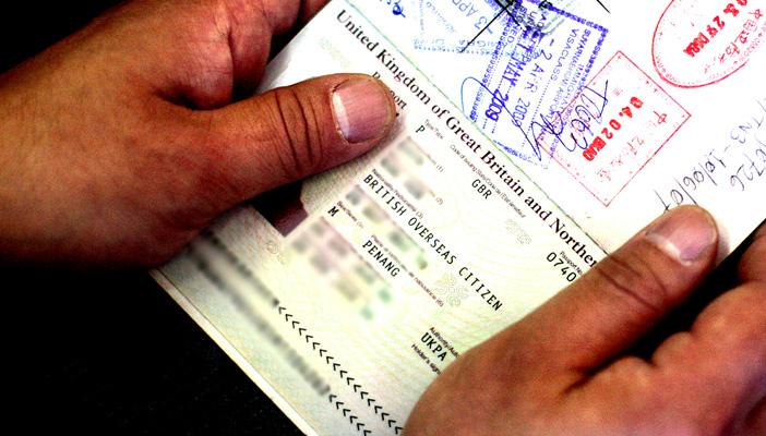 حيلة فارسية..حذف تأشيرة الدخول إلى إيران