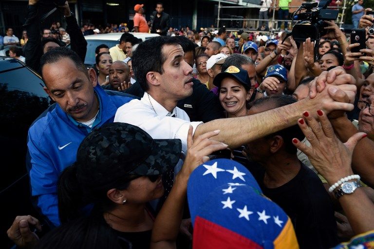 الاتحاد الأوروبي والولايات المتحدة يدعوان فنزويلا إلى السماع لصوت الشعب