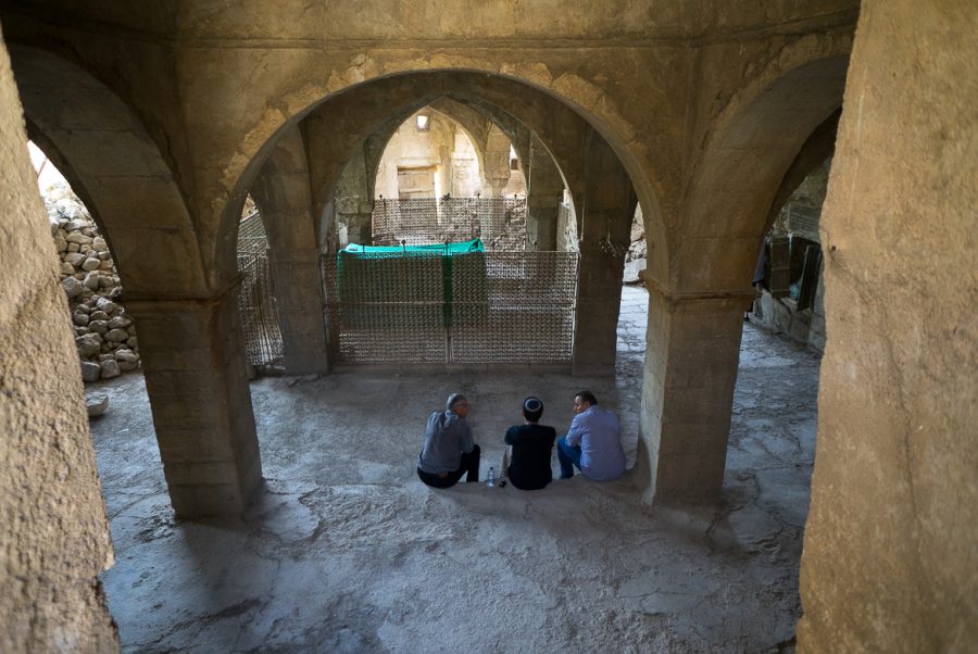 الولايات المتحدة تخصص 500 ألف دولار لترميم قبر النبي ناحوم في نينوى