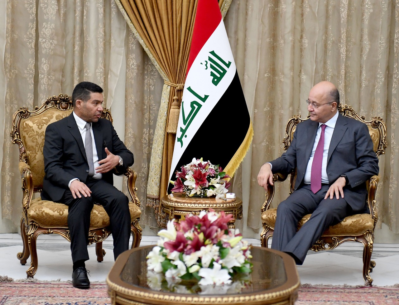 صالح يؤكد على تعزيز الوحدة الوطنية