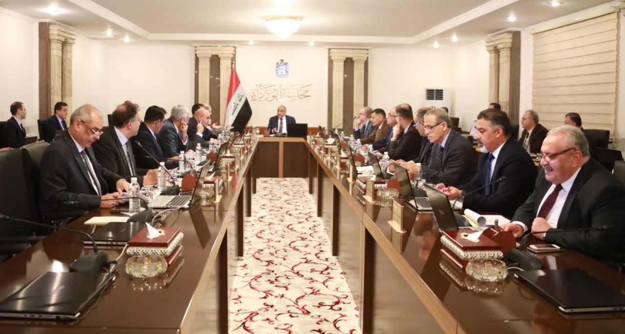 حكومة تتعكز على فشلها