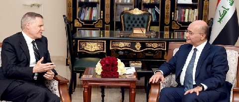صالح وتيولر يؤكدان على تعزيز العلاقات بين بغداد وواشنطن