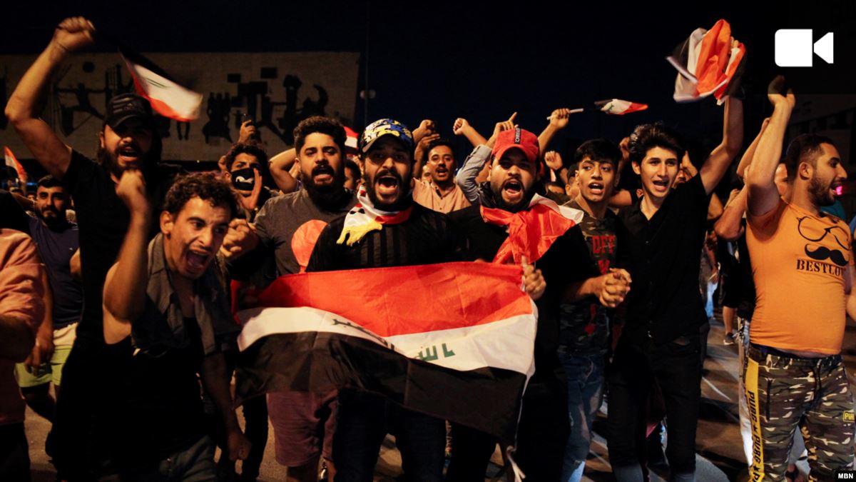 العراقيين يتحدون حظر التجوال