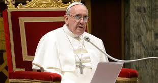 البابا فرنسيس يدعو الحكومة العراقية إلى الاستماع لصوت الشعب