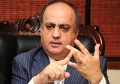 وزير لبناني يطالب حكومته بوضع اليد على مليار دولار  مهربة من قبل البارزاني