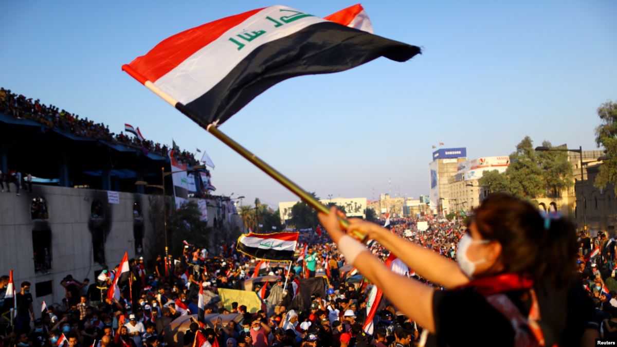 العراق بين العمّامة والشباب الوطنيّ المشرق