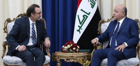 السفارةالأمريكية:شنيكر ندد بأستخدم القمع ضد المتظاهرين وأكد على تعزيز العلاقات بين بغداد وواشنطن