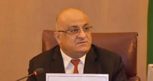 نائب يطالب الكاظمي بالتحقيق في ملفات فساد وزارة التجارة