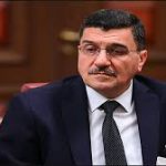 وزير الموارد المائية يرفع دعوى قضائية ضد مستثمري مشروع التكسي النهري