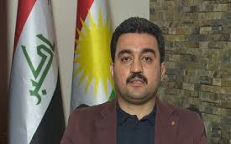 الخلافات بين حزبي بارزاني وطالباني تؤجل زيارة الوفد الكردي إلى بغداد