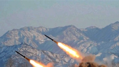 كوريا الشمالية تطلق صاروخين باليستيين تجاه بحر اليابان وأمريكا تعلن استعدادها للحوار معها