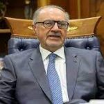 الكاظمي يوافق على استقالة وزير المالية ويكلف وزير النفط بوكالتها