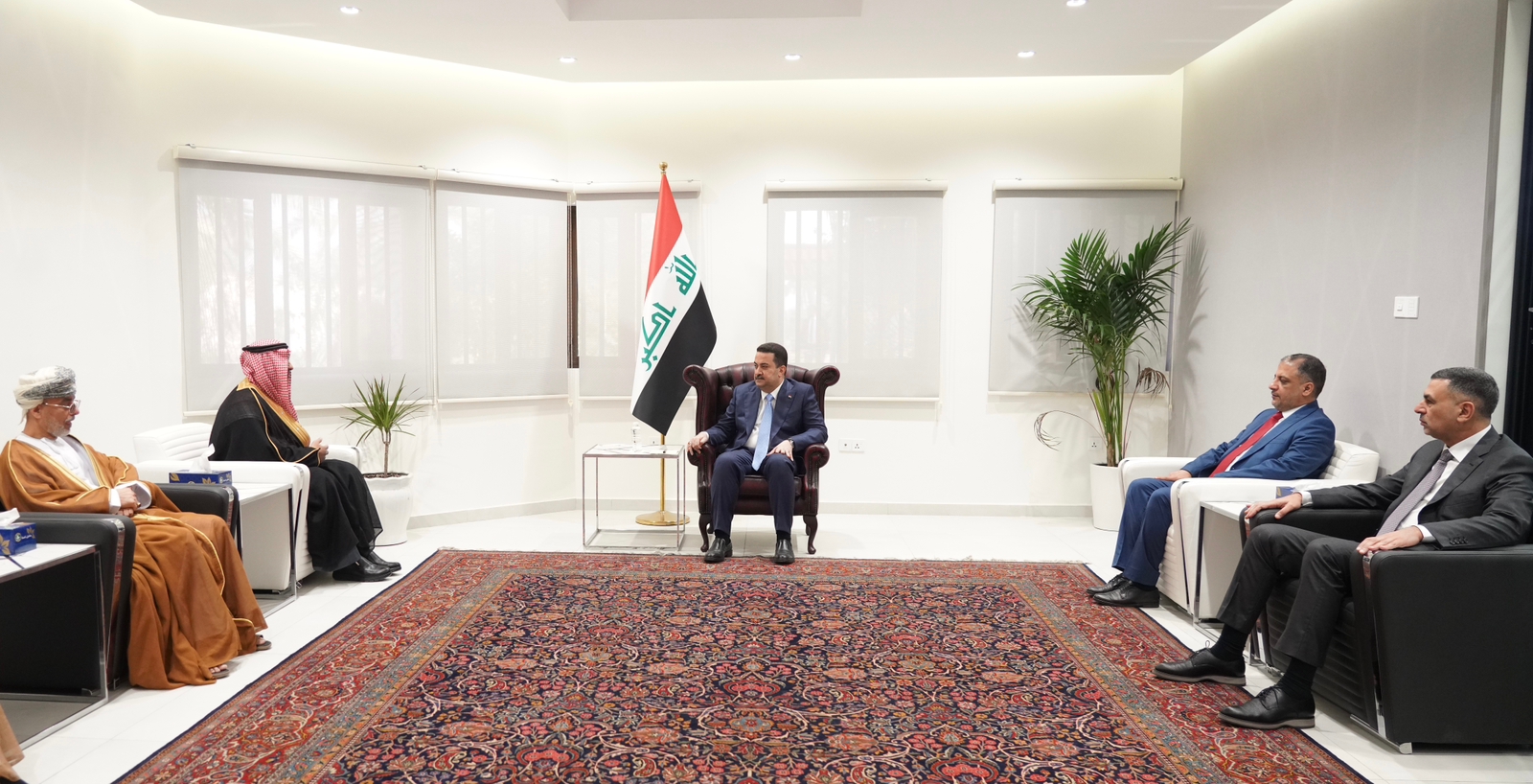 السوداني يدعو دول الخليج العربي إلى تعزيز التعاون مع العراق