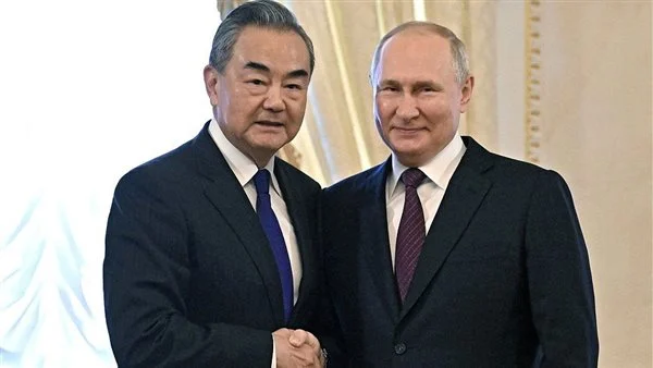 روسيا والصين ..تعزيز العلاقات بين البلدين وتطوير النظام الدولي