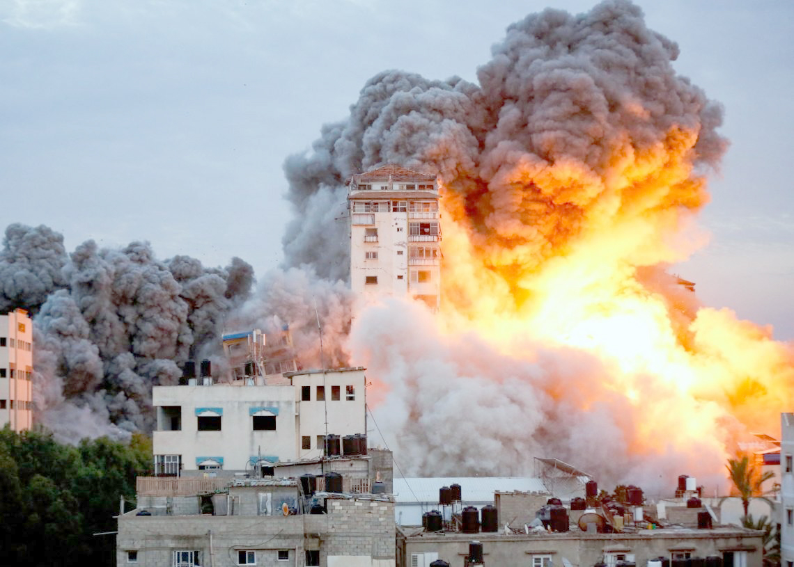 مع كلّ صاروخ يسقط في غزة
