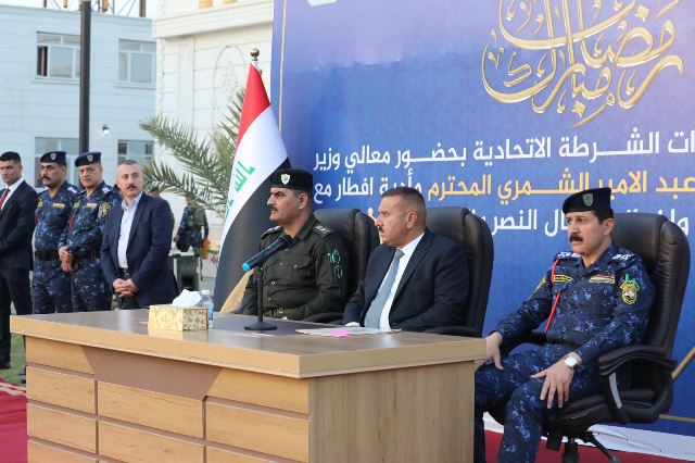 وزير الداخلية يؤكد استعداد وزارته لتسلم الملف الأمني لجميع المحافظات