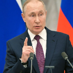 بوتين يحذر الغرب باستخدام الأسلحة النووية إذا تعرضت السيادة الروسية للخطر