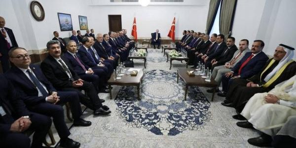صحيفة الشرق الأوسط:اجتماع أردوغان بالزعامات السنّية في بغداد كان مذلاً