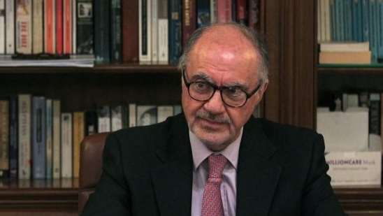 وزير المالية السابق: صفقات الفساد في العراق تبرم من قبل دولة الليل