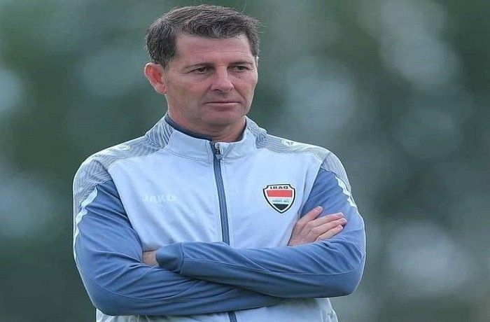 اتحاد الكرة العراقي يرهن زيادة قيمة عقد كاساس على نتائج مباريات المنتخب في النهائيات الآسيوية