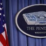 البنتاغون يعلن عن إرسال مقاتلات ومدمرات إضافية إلى الشرق الأوسط