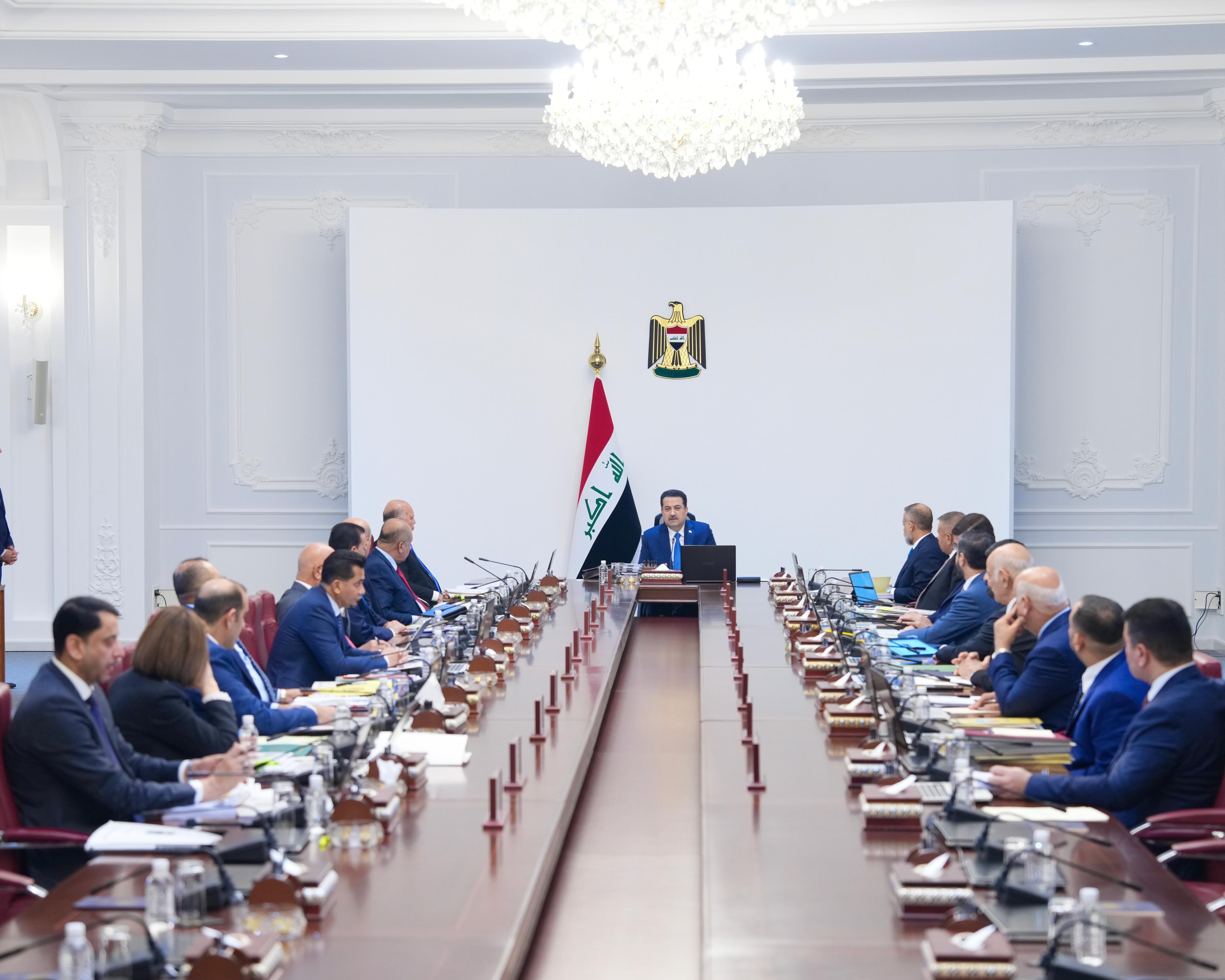 حكومة السوداني تعيد النظر بسعر برميل النفط في موازنة 2025