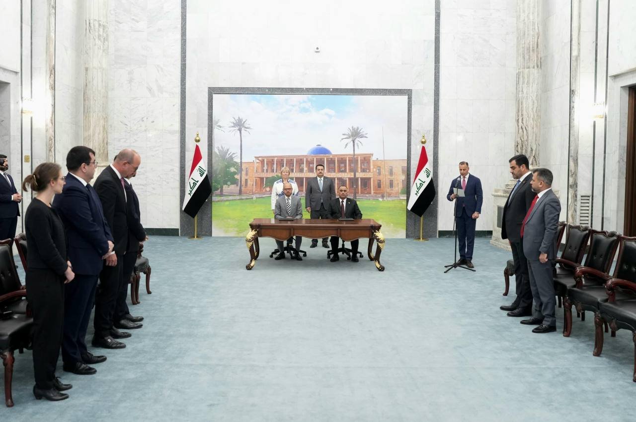 وزير الكهرباء: إتفاقية مع شركتي “سيمنز وجنرال إلكتريك” لتوليد (38)ألف ميغاواط