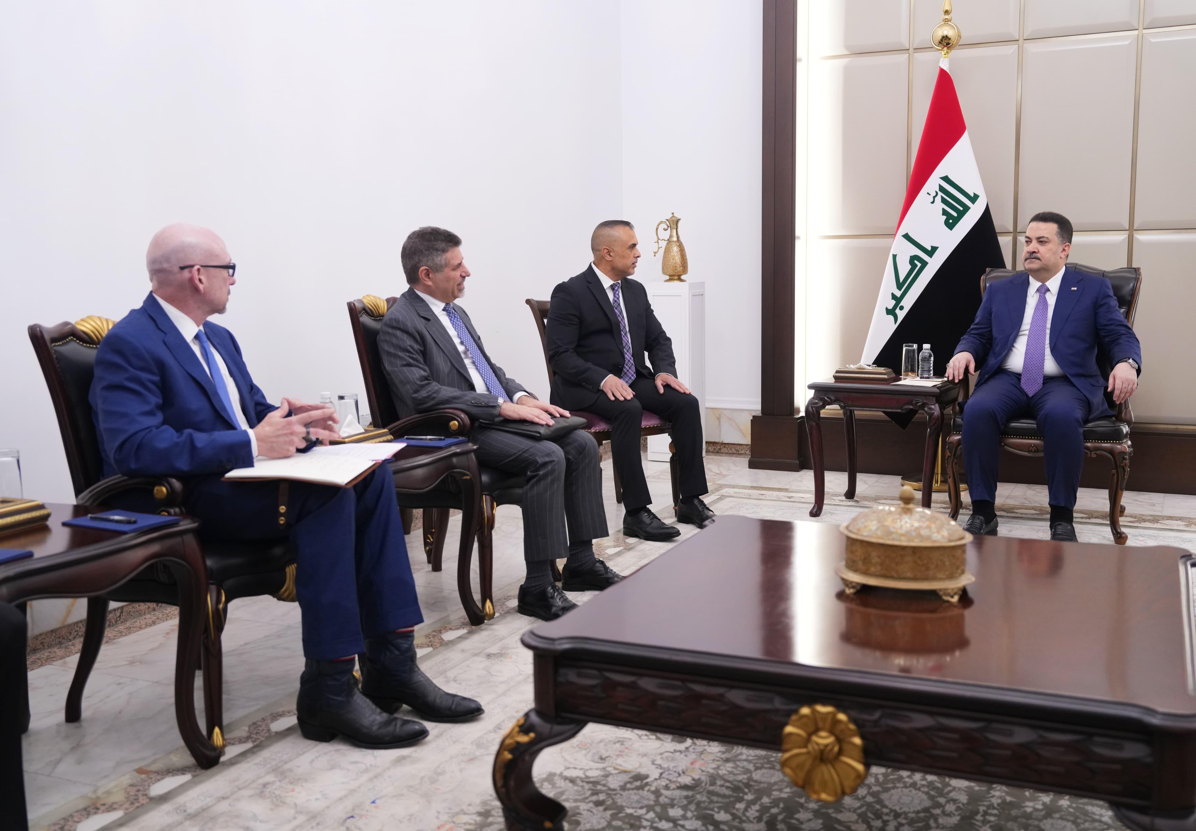 السوداني:نسعى لاستثمار ما ينتج في حقول النفط من الغاز