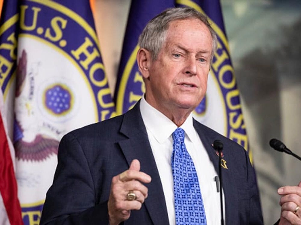 نائب أمريكي:السوداني سيشمل بالعقوبات الأمريكية لعدم منع الحشد الإيراني من استهداف المواقع النفطية في الإقليم