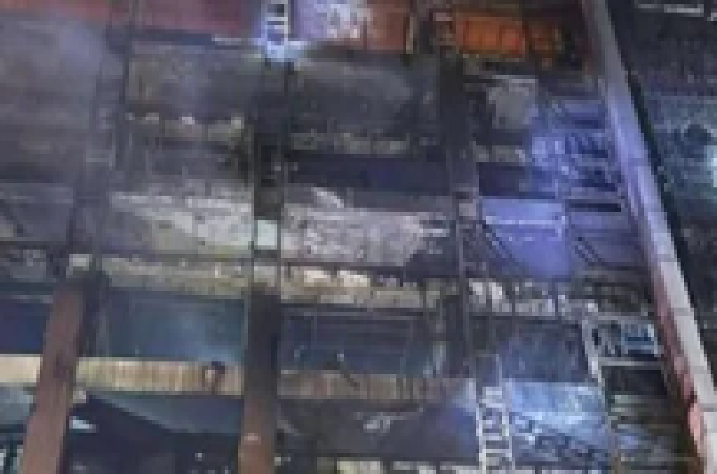 الفاعل معروف ..والسوداني يوجه بفتح ” تحقيق” في حريق الكوت!